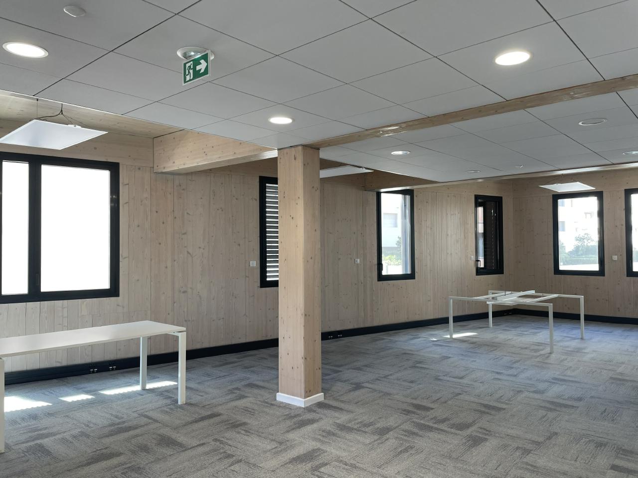 Bureau Marseille 2400m² Location bureau Marseille Bouches-du-Rhône OLBUR2203165 2